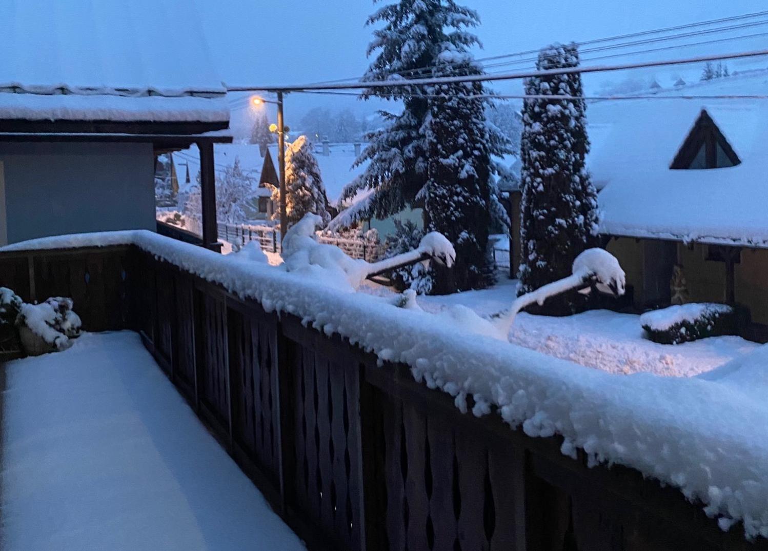 Domcek V Strani Villa Mýto pod Ďumbierom Buitenkant foto