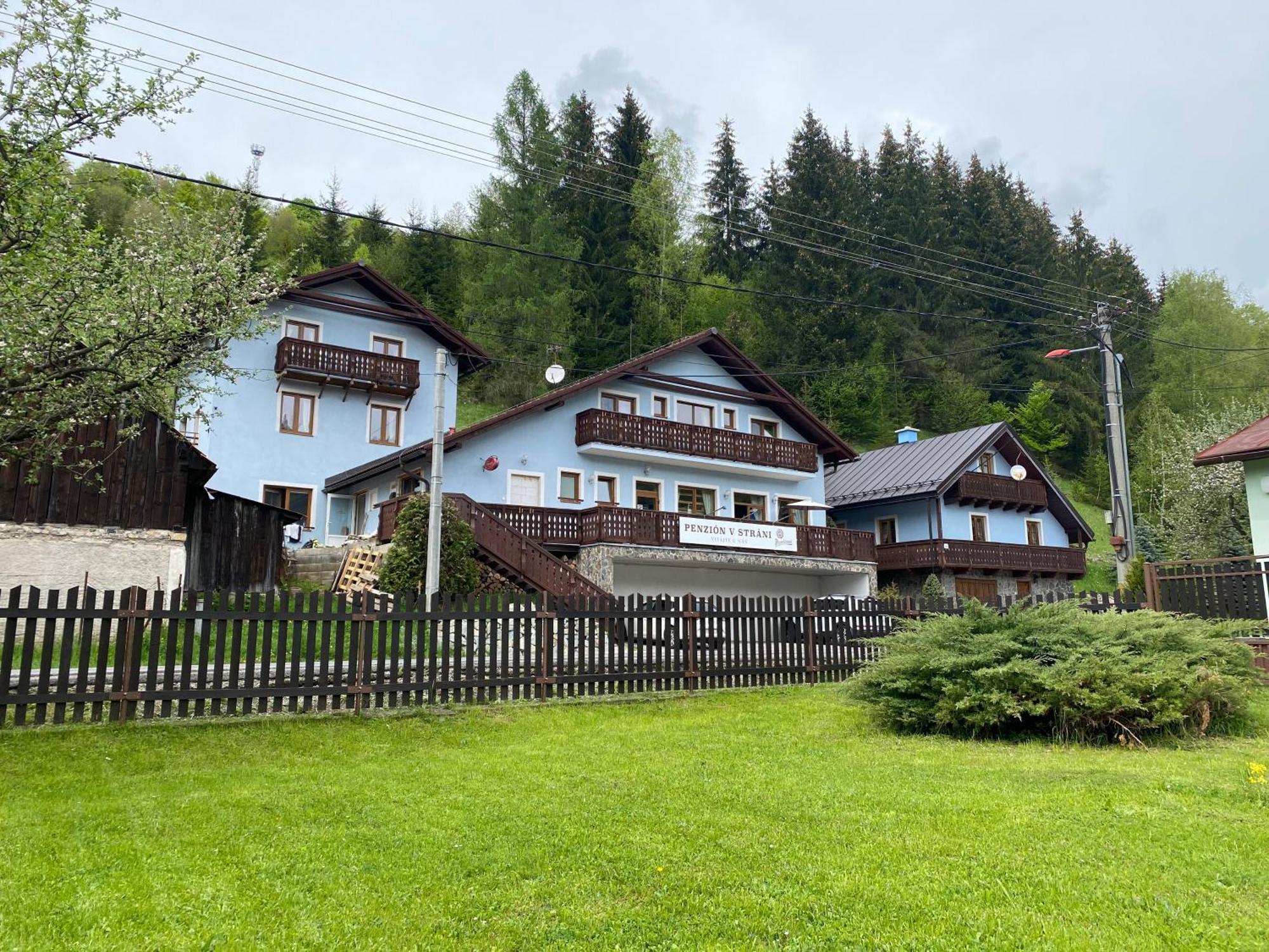Domcek V Strani Villa Mýto pod Ďumbierom Buitenkant foto